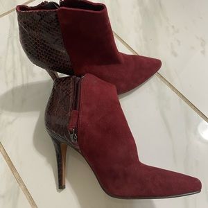 New Rosegold suede boots 4”